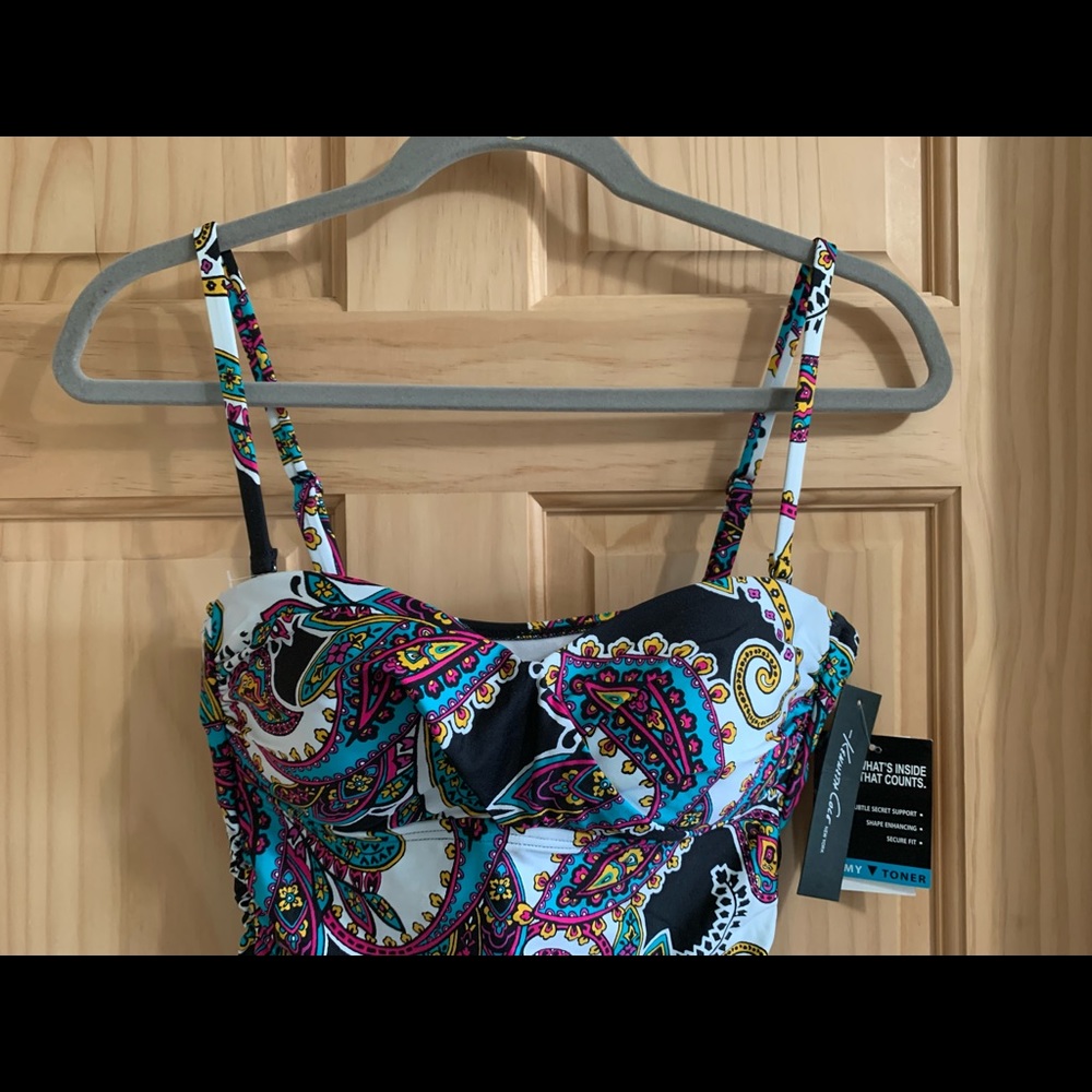 Kenneth Cole Paisley Tankini, NWT, Size Small
